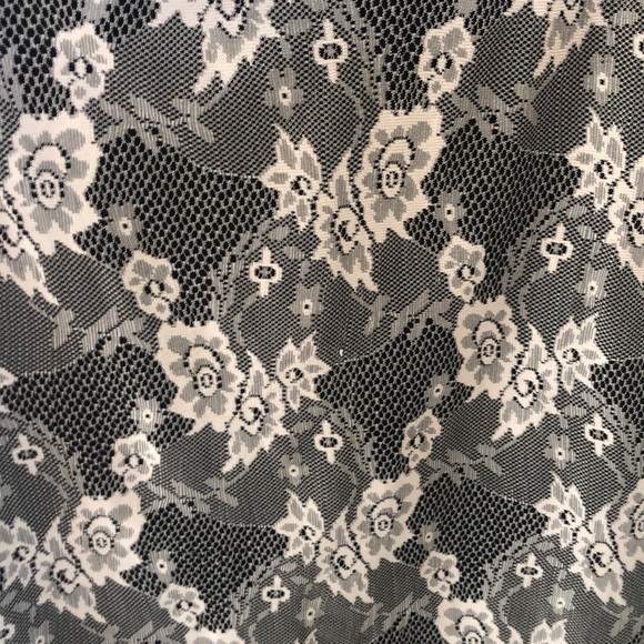 Lapis Skirt 🌹Lacy Floral Rose Overlay Pattern - Picture 2 of 2